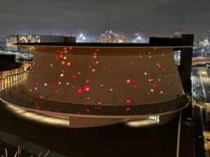 万博　夜景　パビリオン